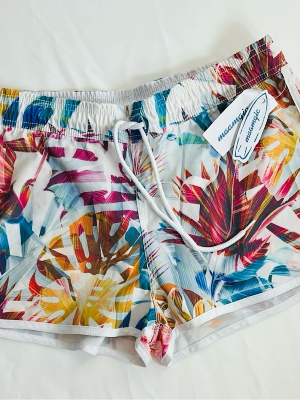 Floral Hawaiian Style Women’s Size XXL  Shorts Tie Waist 2X Waterproof